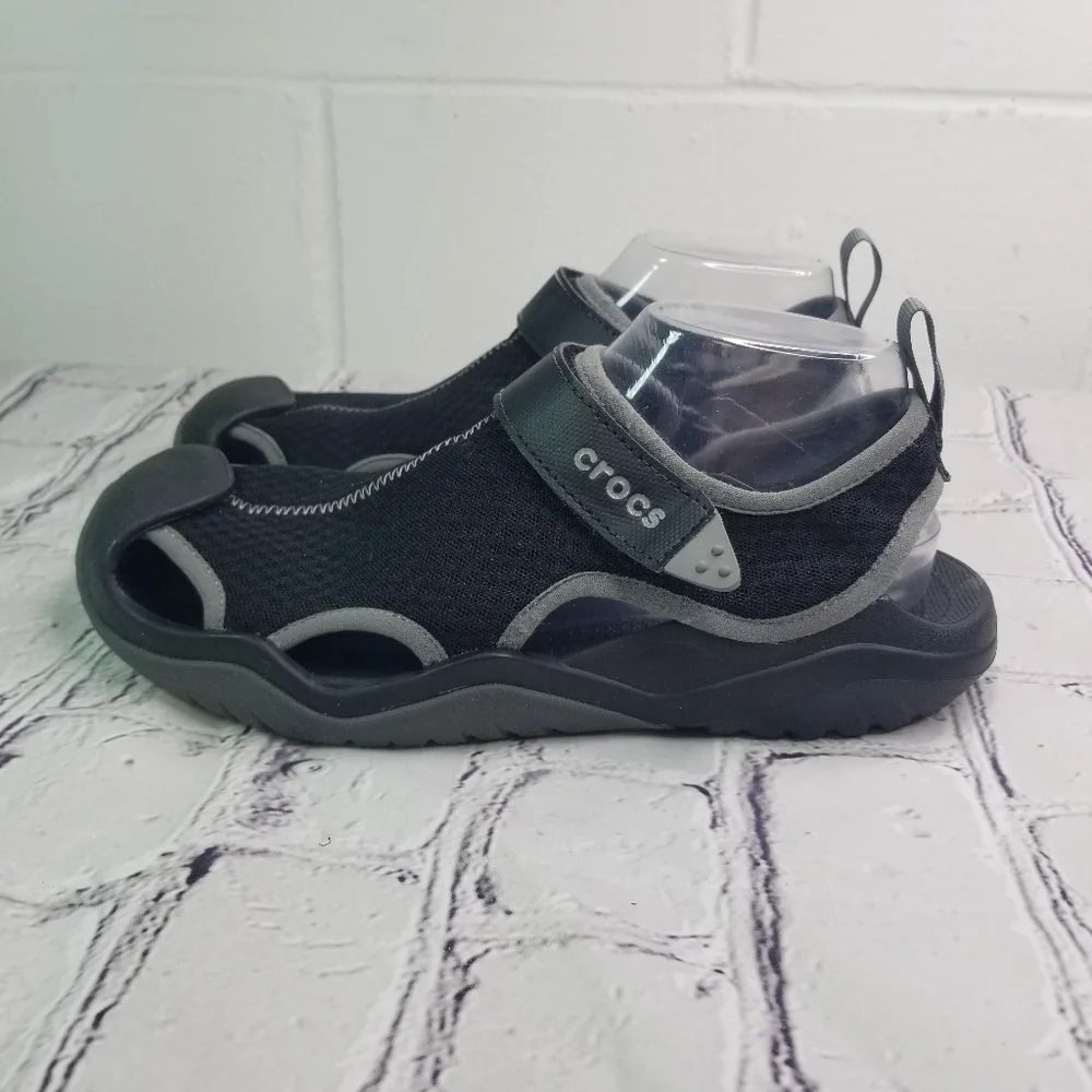 Crocs Swiftwater mesh black gray mesh deck shows